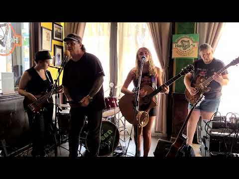 The Green Planet - Nowhere Man - Hailey's Harp with our host Mark Mayer!