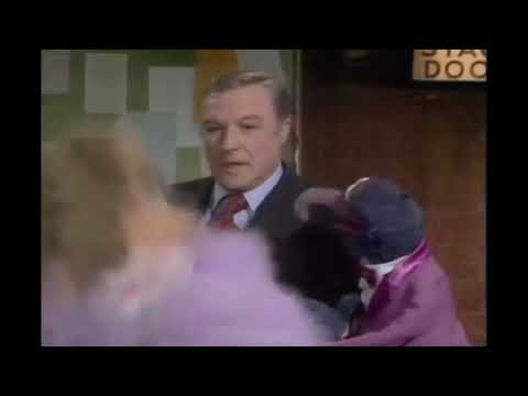 Gonzo out here flirting with Gene Kelly