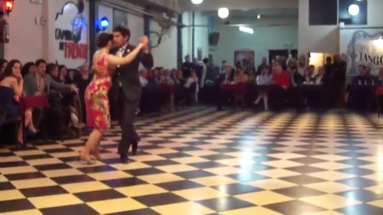 Video thumbnail for Sin Rumbo, bailan Ines Muzzopappa y Octavio Fernandez 1/3