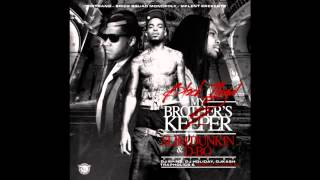 Slim Dunkin & D-Bo - Double Up [Prod. By TM88 & LondonOnDaTrack] Peetyweet Straw on the Guitar!