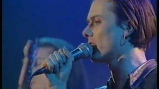 Suede - So Young - live on The Beat 1993