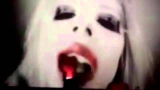 Avril Lavigne - Bad Girl (Vídeo)