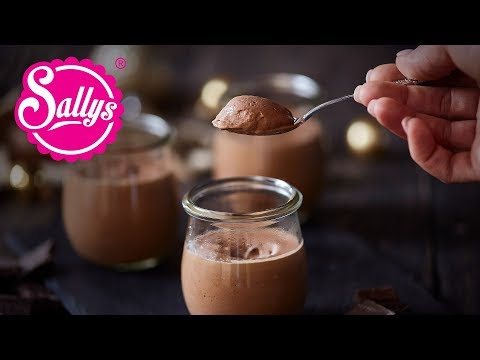 Mousse au Chocolat – creamy and easy to make! (German)