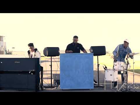 Prince Kaybee feat Polaris - Umenitosha