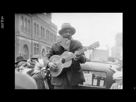 ChicagoStreetSinger (w/ overdubbed sound)