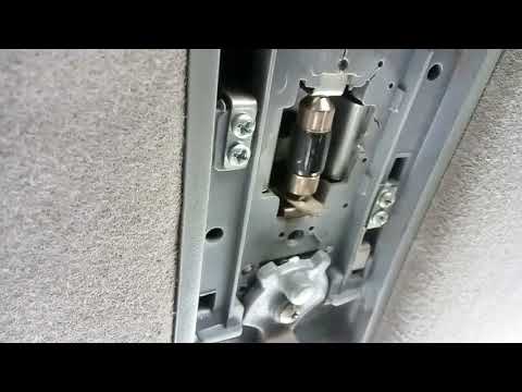 Lifan Solano//Замена лампочки в салоне