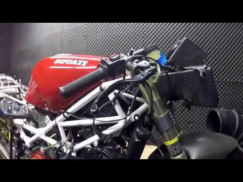 Jimmy Adamo/Reno Leoni Ducati 851. Now 996cc AHRMA Next Gen Superbike.