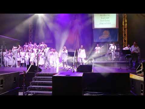 17 Cała jesteś piękna