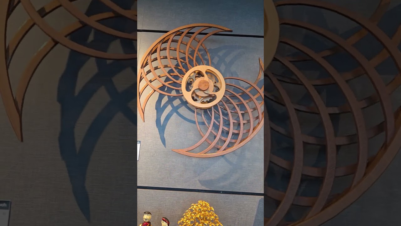 생동감  있어 /  하노이  65층  롯데