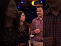 Gibby is een ✨fantastische✨ co-host| iCarly #Shorts