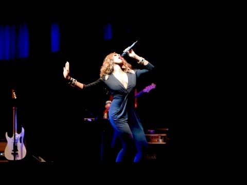 Loretta Grace - B-SIDE A DIVA