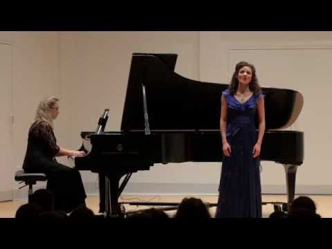 1. "Si no fuera porque tus ojos tienen color de luna" by Peter Lieberson