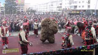 preview picture of video 'Festivalul Alaiul Datinilor și Obiceiurilor de Iarnă / Bacău 2013 (3)'
