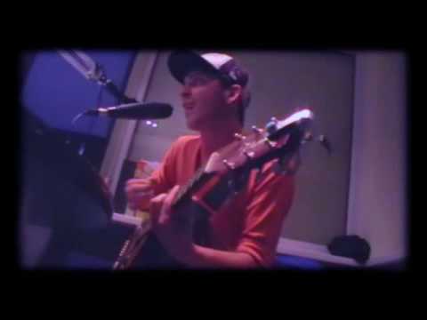 Indigó Isti - Űrszelvénybe Nyúló Fák LIVE @ AP!