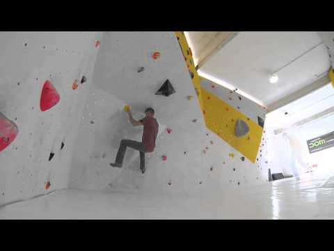 JR en el Rocódromo Bulder Planet (7b)