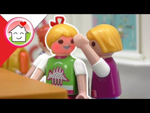 Playmobil po polsku Lenka jest chora - Rodzina Hauserow
