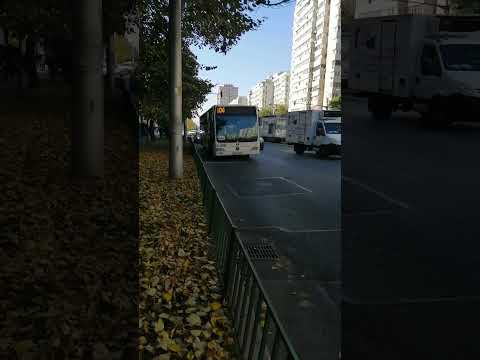 Autobuzul MBC E4 #4753 pe linia 104 tranzitând zona Bd Chișinău