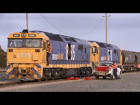 Oil Top-Up For Diesel Locomotives 8135 & 8178 At Gheringhap (9/12/2020) - PoathTV Australian Trains