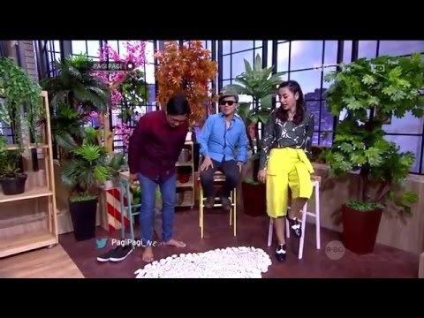 Pagi Pagi 23 Desember 2015 - Gimana Sih Kalo Sandhy Sondoro Ngomongin Kaki?