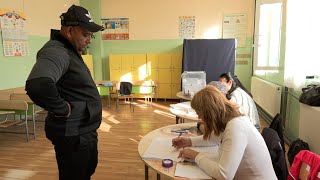Висока избирателна активност се отчита на тези избори в хасковския кв. Република