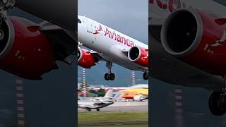 Download lagu Vuelo ✈️ de Avianca despegando 🛫 de Costa Rica 🇨🇷 mp3 Download lagu Vuelo ✈️ de Avianca despegando 🛫 de Costa Rica 🇨🇷 mp3
