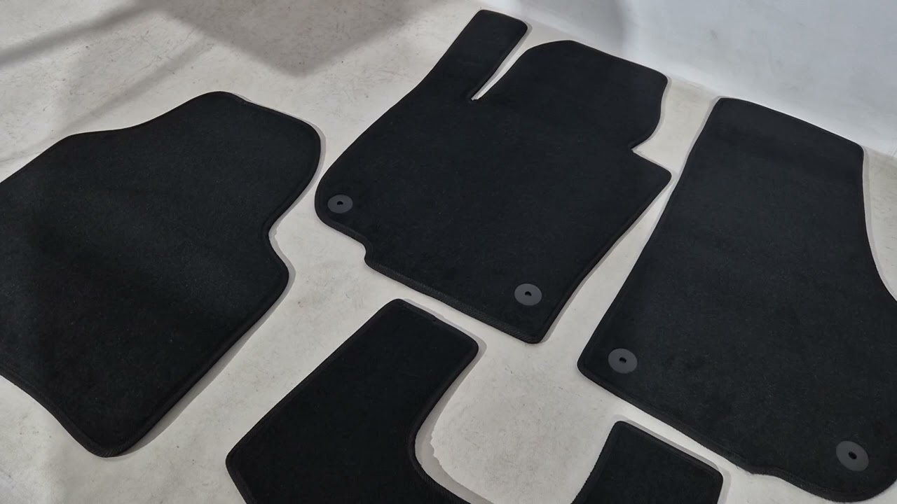 Килимки ворсові Premium (чорні) Video 1