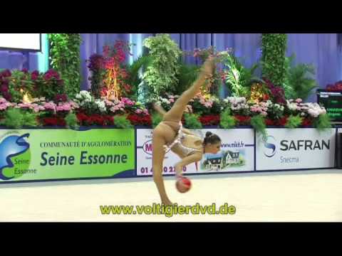 Corbeil 2011 - Ball 01 - Evgenia KANAEVA