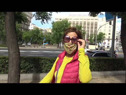 Ágatha Ruiz de la Prada de Luis Gasset: "Es guapo, simpático, la pera"