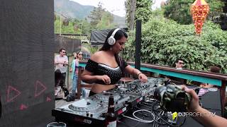 NIKKI (CL) @ SUN DAYS de Mainstage | Teatro Alicia | Santiago, Chile | 5 nov 2017