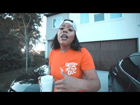 Lolahh3x "STAY FLY" Freestyle