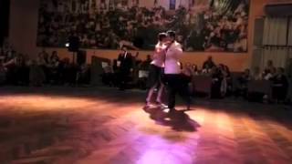 tOCAN: Los Herederos del compás  BAILAN: Cristian Correa & Miriam Copello