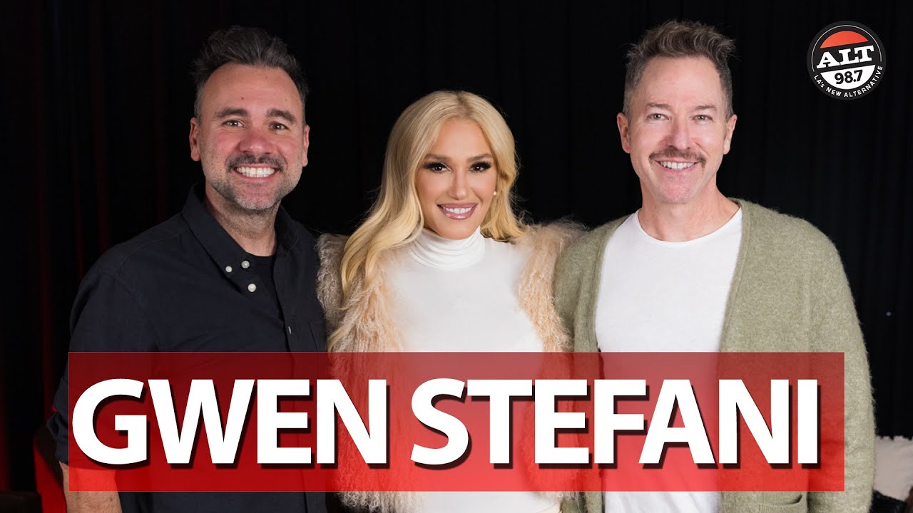 Gwen Stefani Talks No Doubt Reunion, The Sphere Shows & Writing Holiday Hits 🎤✨