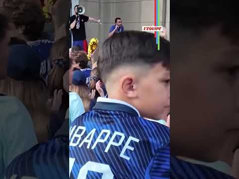 🔥 Les supporters français et marocains sont déjà en feu avant le quart de finale 🔥 #CoupeduMonde