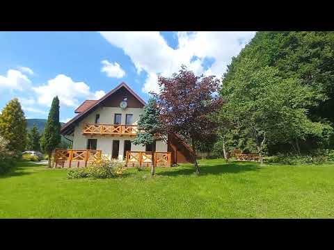 Słoneczny ogród w Domu pod Bukami