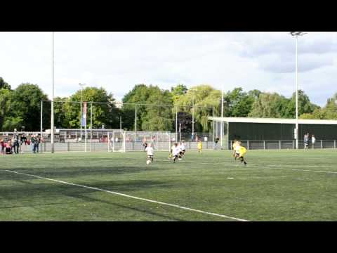 2- Doelpunt 4 voor AFC IJBurg F9 tegen AFC Taba F5 op 18-09-2010