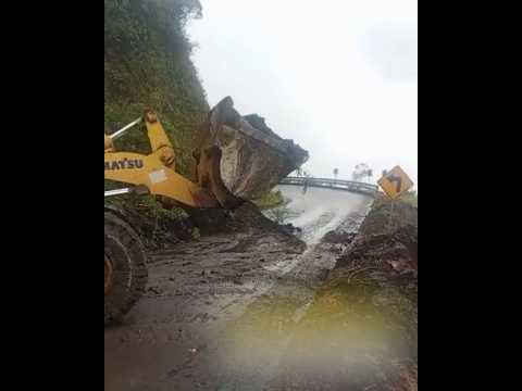 📍#Pallatanga 🚜Limpieza vial activa.#PrefecturaDeChimborazo