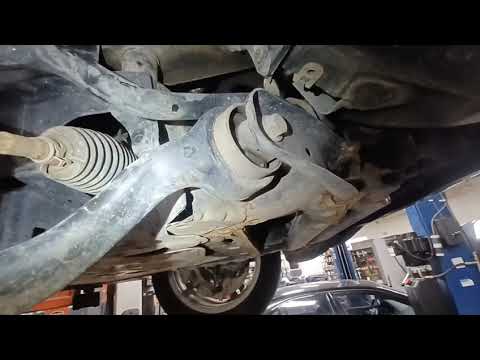 BMW X5 FRONT SUSPENSION CLUNK
