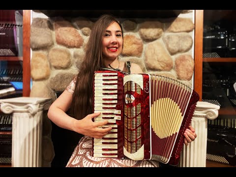 6259 - Strawberry Cream Capri Piano Accordion LM 41 120 $799