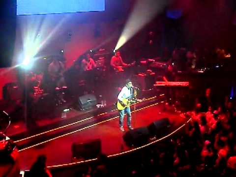 Glenn Fredly (Dia) - @Adora Bali