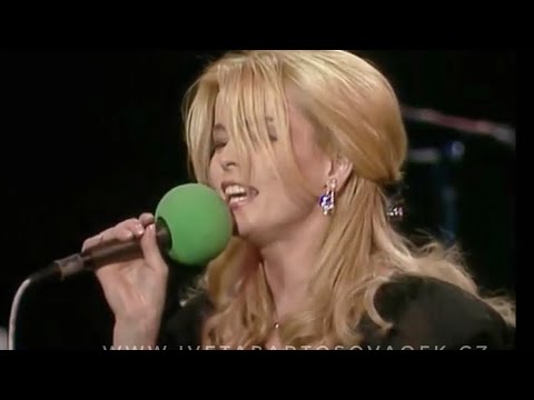 Iveta Bartošová ♥️ Follow The Boys