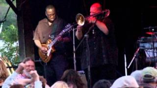 Big James & The Chicago Playboys - Thank God I Got The Blues