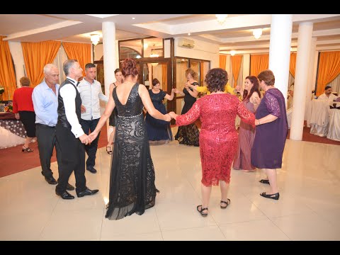 12 Hora mare la nunta