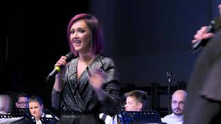 Santa Claus is coming to town - Ivana Kindl &amp; Jacques Houdek