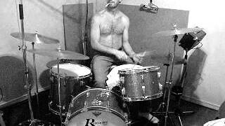 Berkshire Poppies - Having Fun on the Drums !