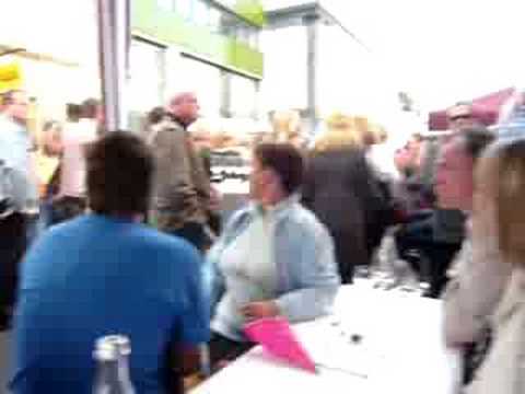 DE PLAGGE un Famillisch