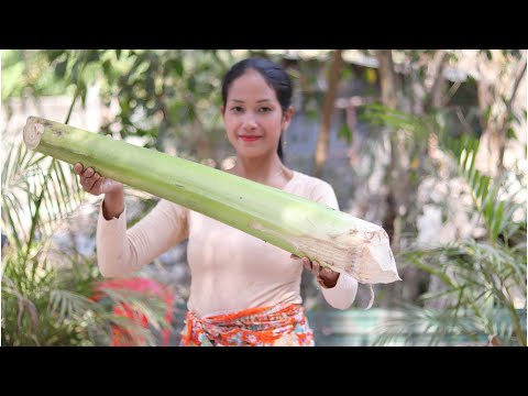How I Cook A Strangest Cambodian Food | Banana Fish Soup Recipe | I Am Thyda Cooking