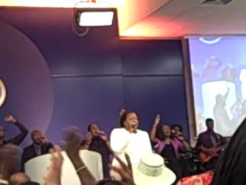 Chevelle Franklyn - Lord I Lift Your Name On High