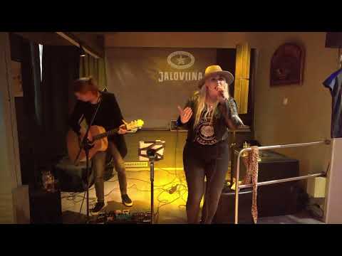 Noora Louhimo Duo - All I Wanna Do Is Make Love to You (14.5.2022, Ilmajoen Krouvi)