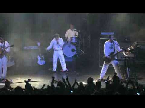 Weezer - Pork and Beans (Live MySpace Secret Show)