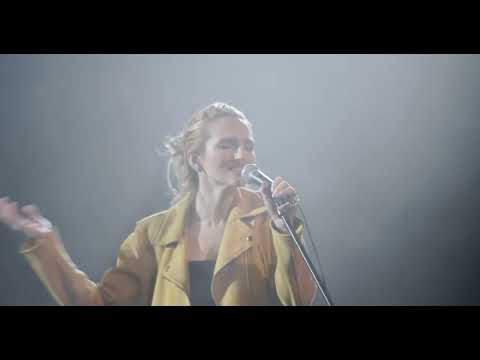 Buđenje feat  Tonka - Zaključaj srce (Official video)